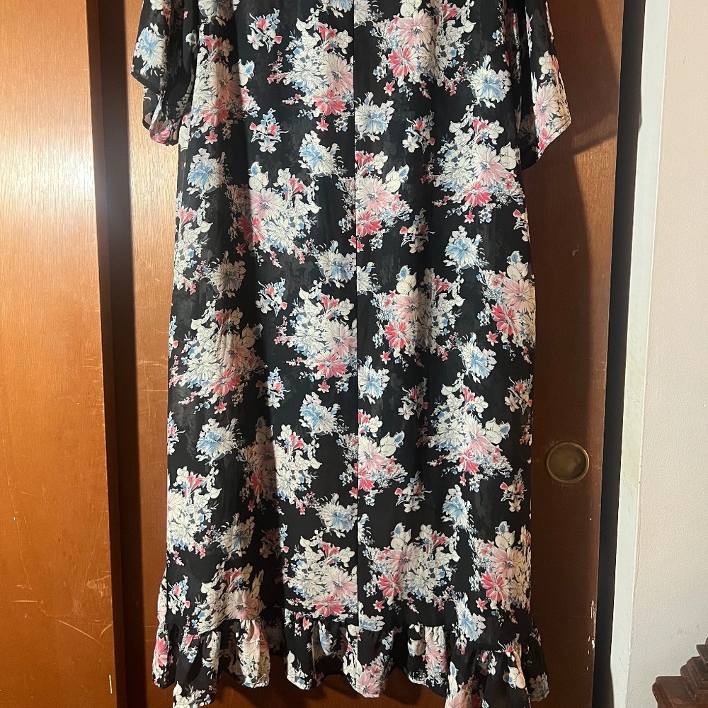 Beautiful, open front dressy or casual Kimono - Picture 2 of 4